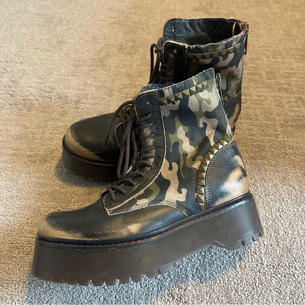 Steve Madden ✨ Women's Avenger Fashion Boot